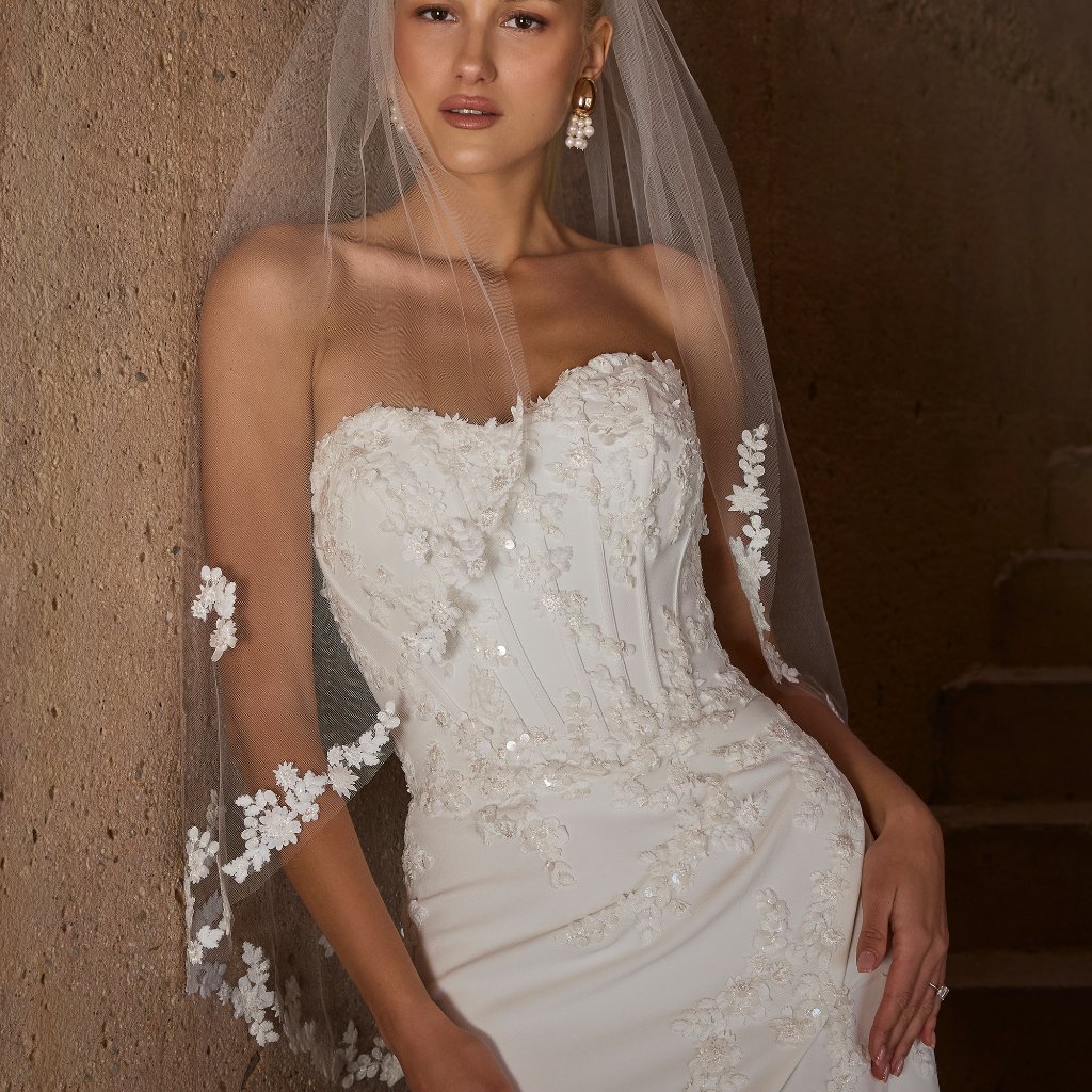 Josset Veil Fingertip